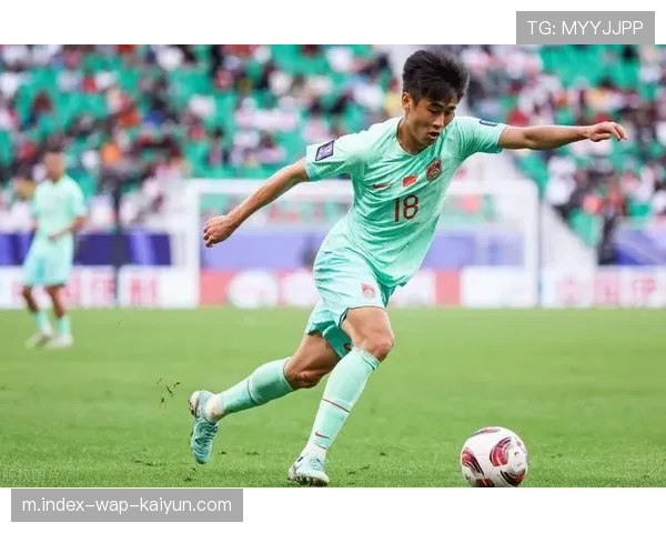 戴伟浚回归中场核心 新鹏城组织重任落于本土球员